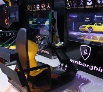 تی رکس مهاباد کار ریسینگ